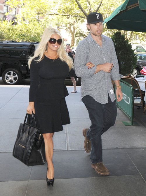 Jessica Simpson pokazała odchudzoną figurę (FOTO)