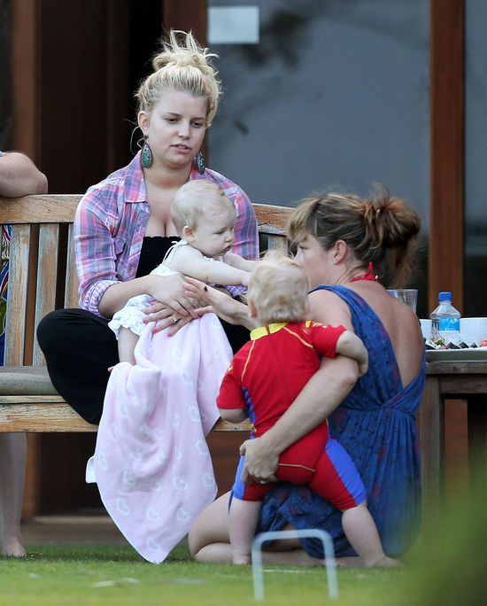 Katastrofa! Co się stało z Jessicą Simpson?! (FOTO) Katastrofa! Co się stało z Jessicą Simpson?! (FOTO)