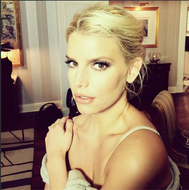 Ile Jessica Simpson wydaje na swoją urodę?