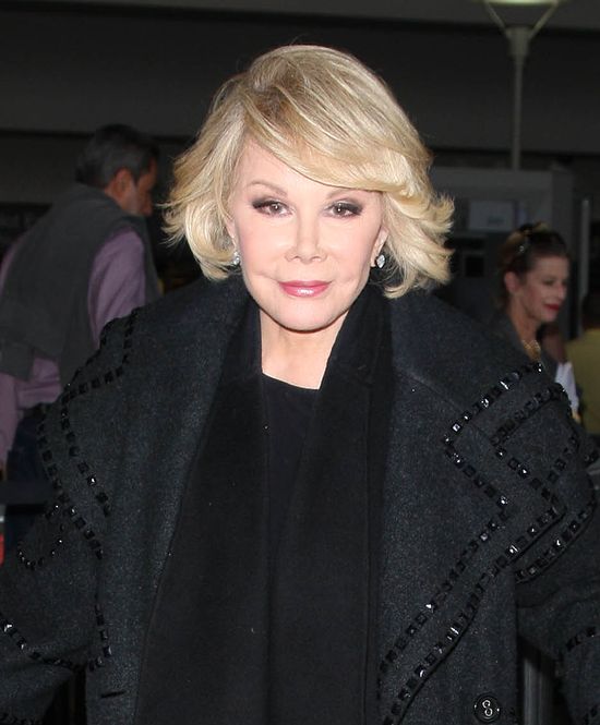 Joan Rivers przestała oddychać podczas operacji! Joan Rivers przestała oddychać podczas operacji!