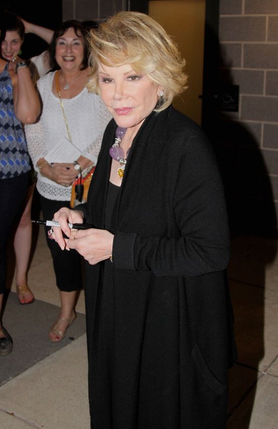 Joan Rivers przestała oddychać podczas operacji!