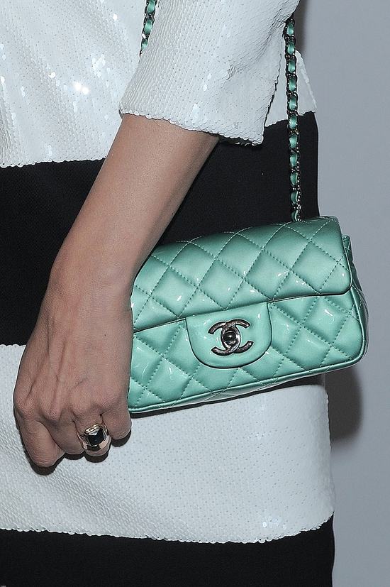 Miętowa chanelka i sandałki z mankietami (FOTO) Miętowa chanelka i sandałki z mankietami (FOTO)