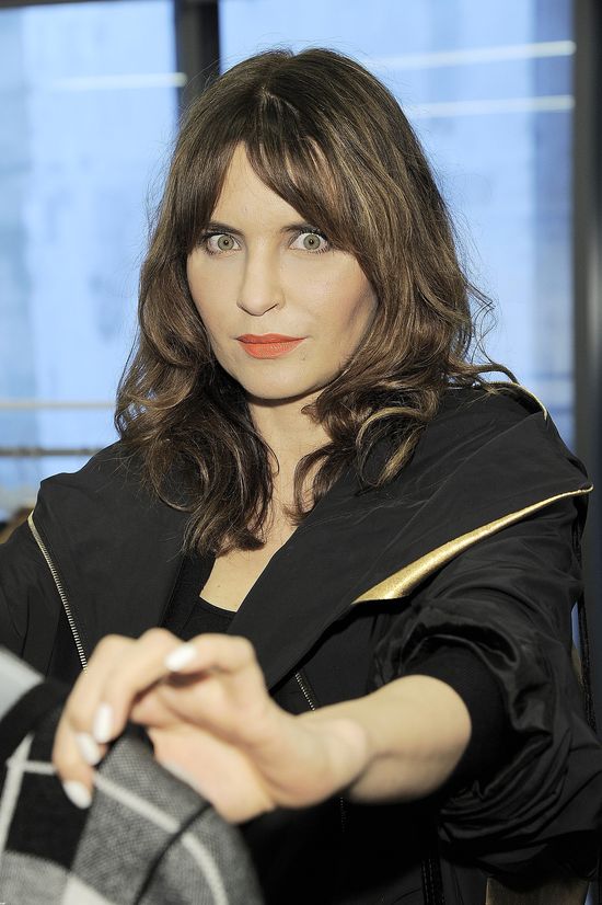 Gwiazdeczki pracują na otwarciu sieciówki (FOTO)