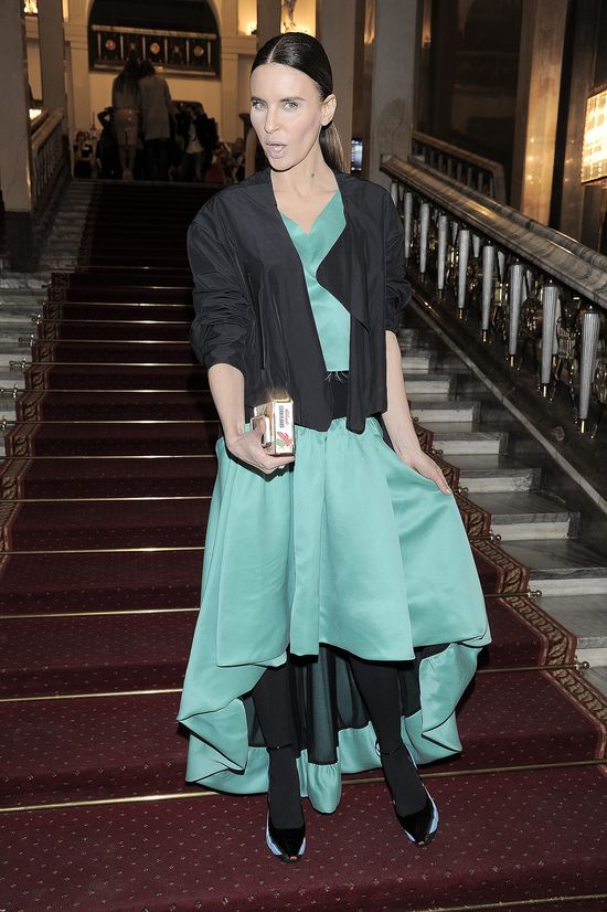 Tylko buty i torebka kosztowały 10 tysięcy złotych (FOTO)