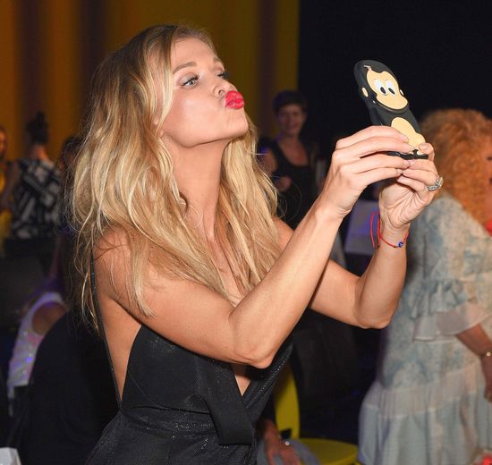 Paparazzo płakał, jak fotografował Narcyzę Krupę (FOTO) Paparazzo płakał, jak fotografował Narcyzę Krupę (FOTO)