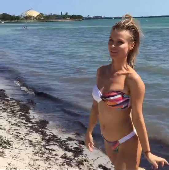 Zagraniczne media zachwycone Joanną Krupą w skąpym bikini Zagraniczne media zachwycone Joanną Krupą w skąpym bikini