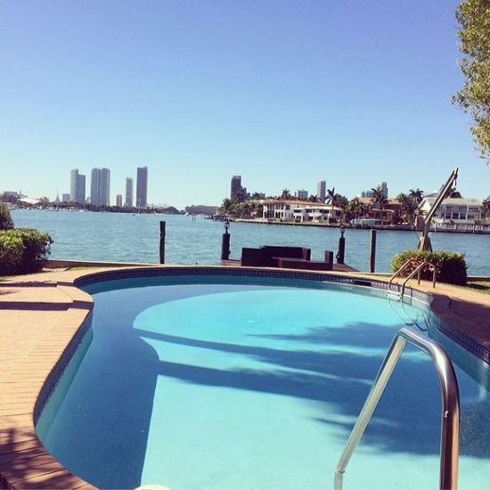 Beztroskie życie Joanny Krupy (FOTO)