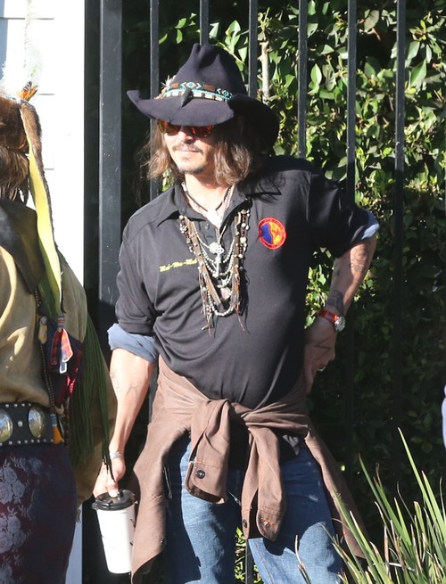 Wyraźnie zaniedbany Johnny Depp (FOTO) Wyraźnie zaniedbany Johnny Depp (FOTO)