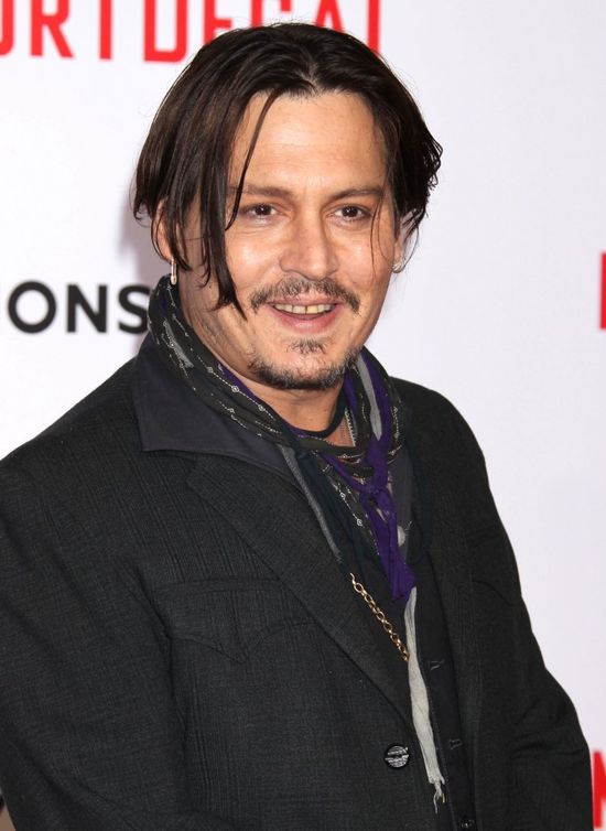 Johnny Depp został zaatakowany przez chupacabrę! Johnny Depp został zaatakowany przez chupacabrę!