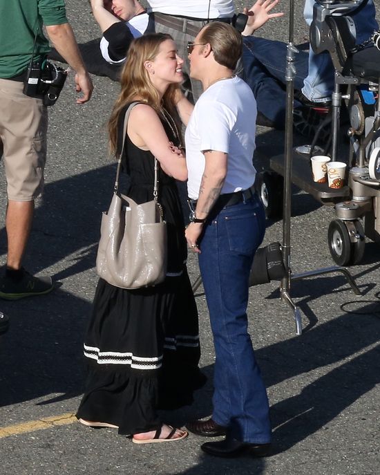 Kogo całuje Amber Heard? (FOTO) Kogo całuje Amber Heard? (FOTO)