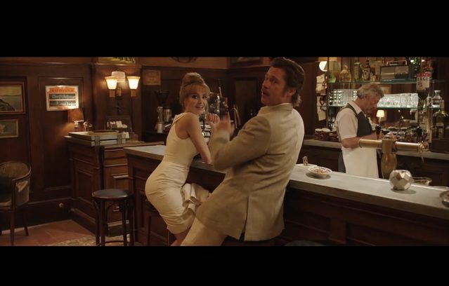 Jolie pali, bije i bierze prochy. Pitt nie jest lepszy Jolie pali, bije i bierze prochy. Pitt nie jest lepszy