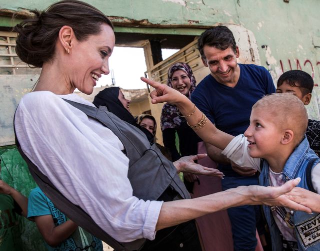 Takiej Angeliny nie zobaczycie na ściankach (ZDJĘCIA)