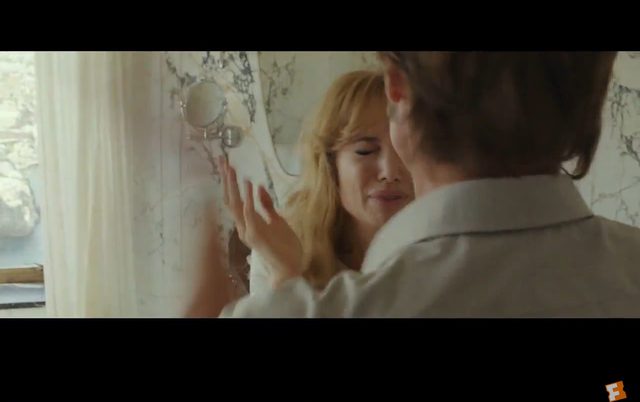 Jolie pali, bije i bierze prochy. Pitt nie jest lepszy Jolie pali, bije i bierze prochy. Pitt nie jest lepszy