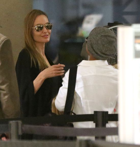Jolie i Pitt na zakupach w dyskoncie