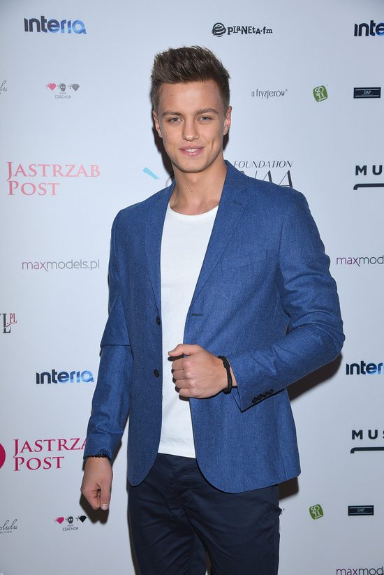 Rafał Jonkisz pod prysznicem (Facebook) Rafał Jonkisz pod prysznicem (Facebook)