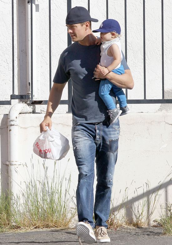 Ci przystojniacy nie mają co liczyć na domowe śniadanie FOTO