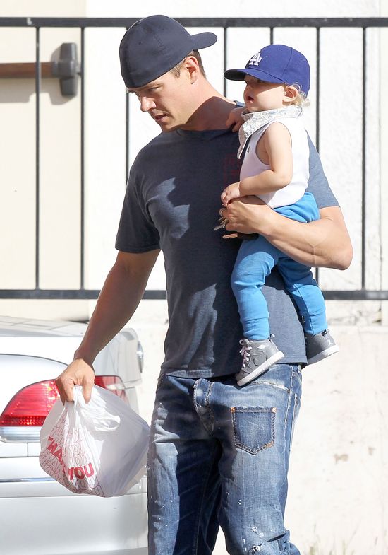 Ci przystojniacy nie mają co liczyć na domowe śniadanie FOTO