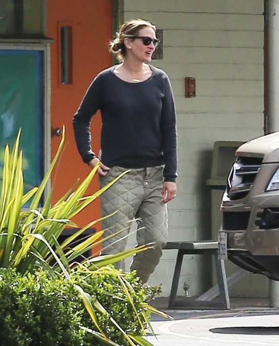 Na koncie miliony. Na co dzień kok i spodnie jak z kołdry Na koncie miliony. Na co dzień kok i spodnie jak z kołdry