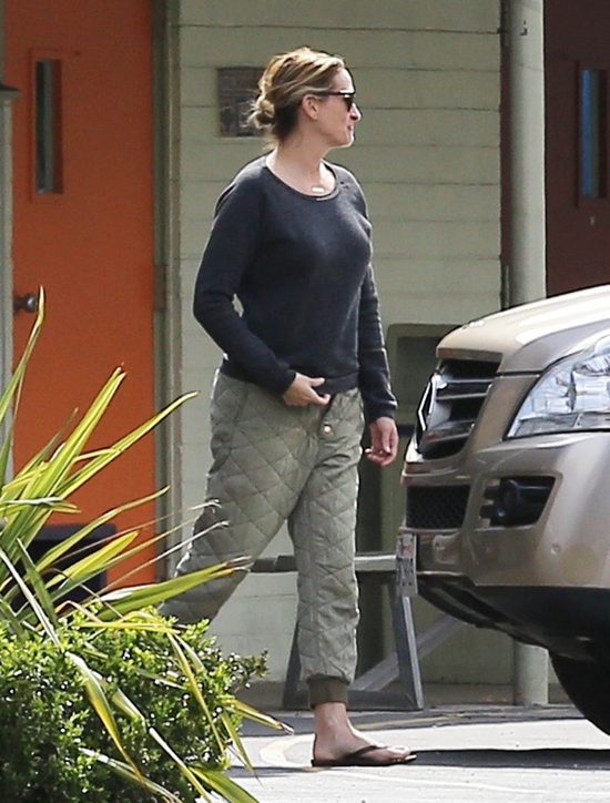 Na koncie miliony. Na co dzień kok i spodnie jak z kołdry Na koncie miliony. Na co dzień kok i spodnie jak z kołdry