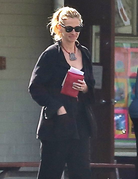 Julia Roberts przyłapana z dzieciakami (FOTO)