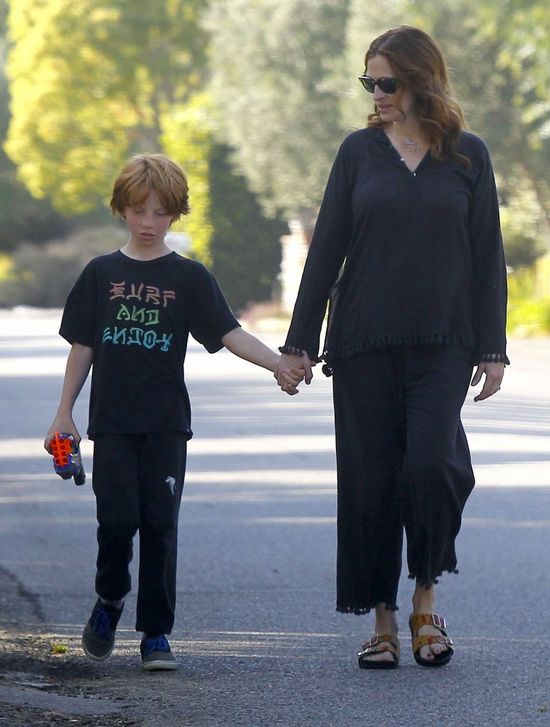 Syn Julii Roberts to wykapana mama (FOTO)