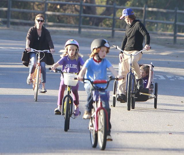 Julia Roberts przyłapana z rodzinką (FOTO)