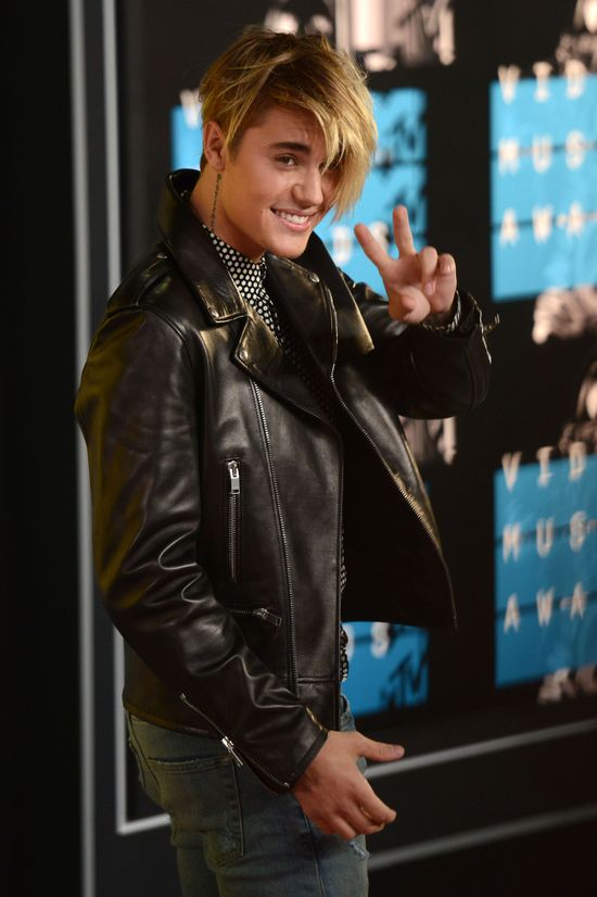 Justin Bieber pocałował Britney Spears na Spidermana!