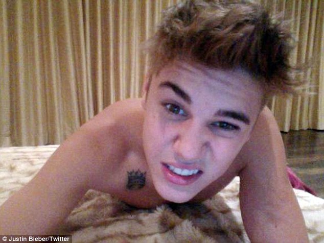 Czy taki tatuaż do niego pasuje? (FOTO)