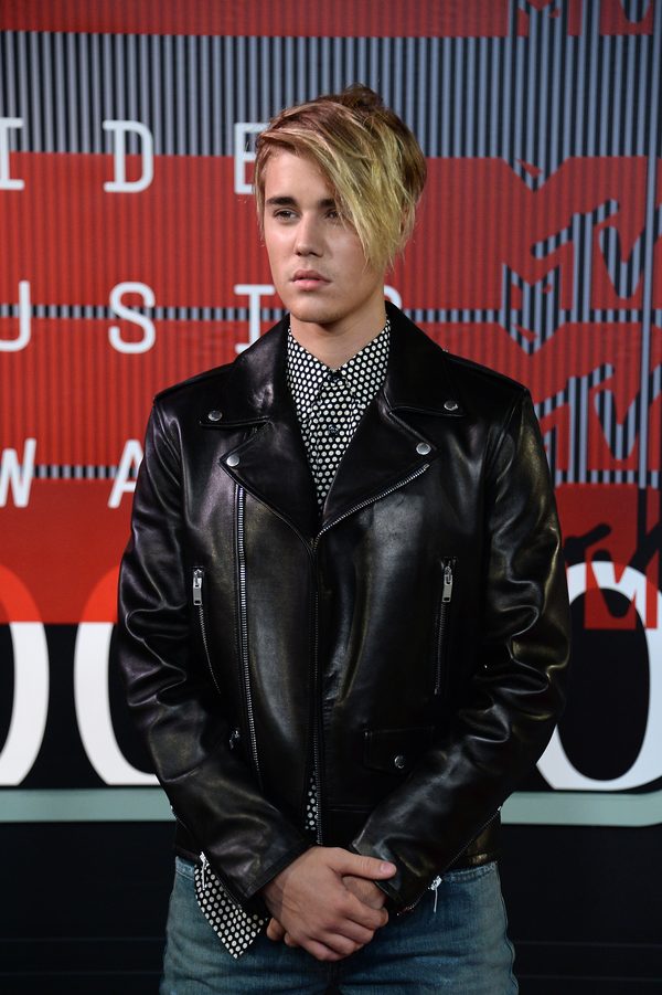 Justin Bieber rozpłakał się na scenie w czasie gali VMA? Justin Bieber rozpłakał się na scenie w czasie gali VMA?