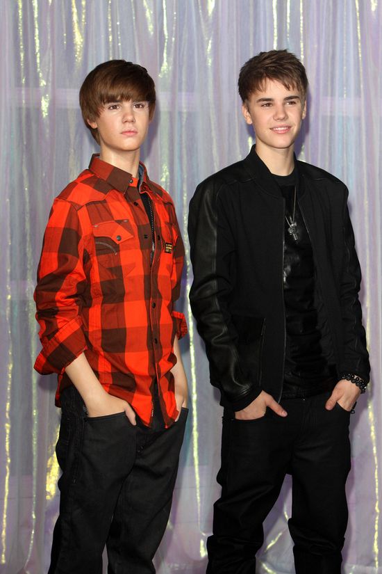 Po co Selena Gomez nosi ciuchy Justina Biebera? (FOTO) Po co Selena Gomez nosi ciuchy Justina Biebera? (FOTO)