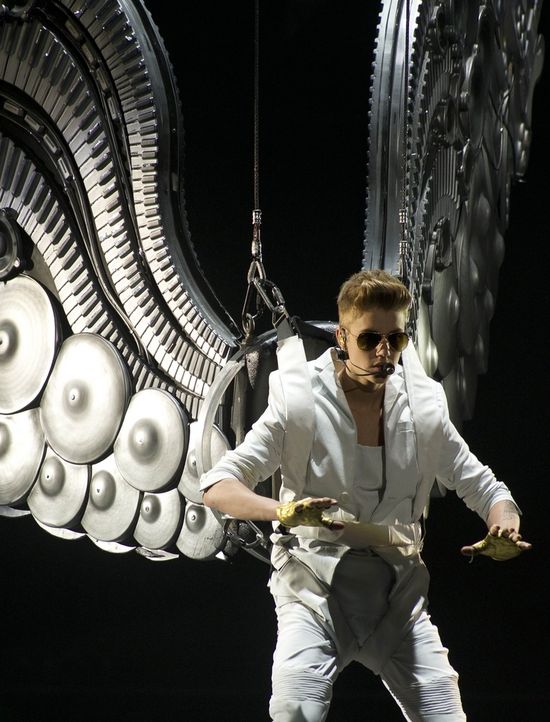 Naćpany Justin Bieber nagrał filmik (VIDEO) Naćpany Justin Bieber nagrał filmik (VIDEO)