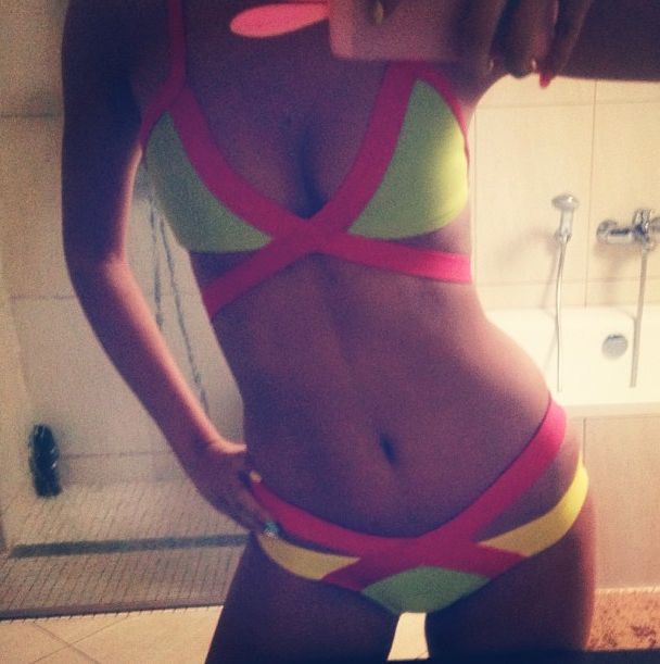  Nigdy nie mów kobiecie, że jest zbyt seksowna, bo...(FOTO)