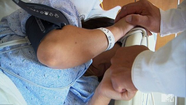 Która gwiazda reality show pokazała się na porodówce? (FOTO)