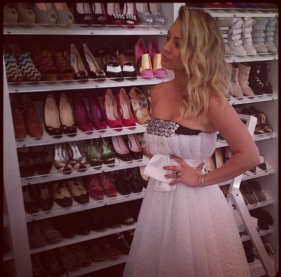 Kaley Cuoco dokonała sporych zmian w swoim wyglądzie (FOTO) Kaley Cuoco dokonała sporych zmian w swoim wyglądzie (FOTO)