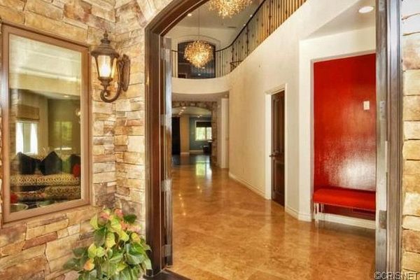 Chcecie zobaczyć dom Kaley Cuoco? (FOTO) Chcecie zobaczyć dom Kaley Cuoco? (FOTO)