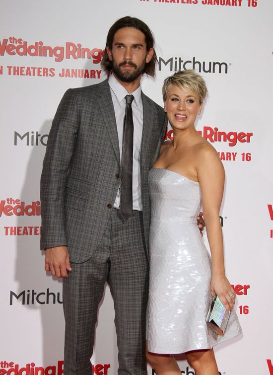 Kaley Cuoco udowadnia, że nie majstrowała przy nosie 