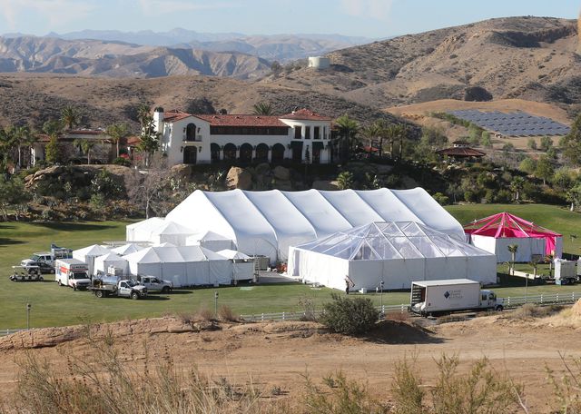 Kaley Cuoco wyszła za mąż w Sylwestra (FOTO) Kaley Cuoco wyszła za mąż w Sylwestra (FOTO)