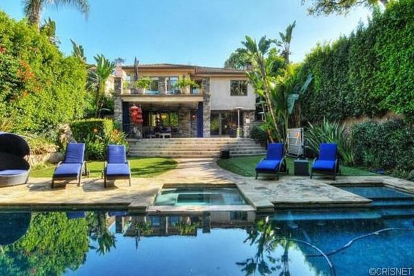 Chcecie zobaczyć dom Kaley Cuoco? (FOTO) Chcecie zobaczyć dom Kaley Cuoco? (FOTO)