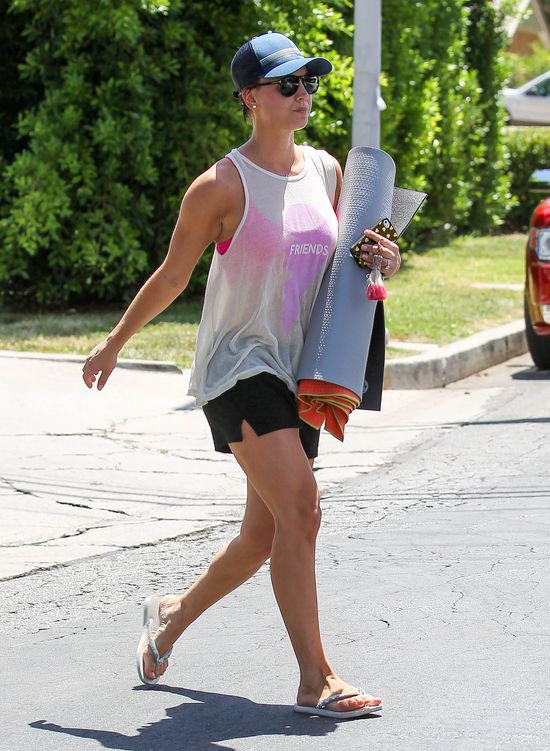 Małżeńskie problemy leczy siłownią? (FOTO)