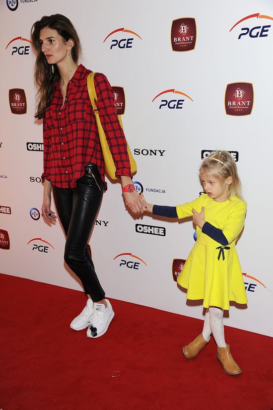 Córeczka Kamili Szczawińskiej nie polubiła ścianki (FOTO)