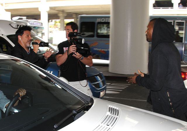 Kanye West POBIŁ paparazzi (FOTO)