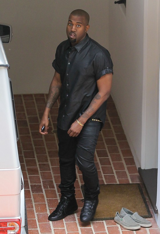 Kanye West nie chciał odwiedzić Kim Kardashian w Paryżu Kanye West nie chciał odwiedzić Kim Kardashian w Paryżu