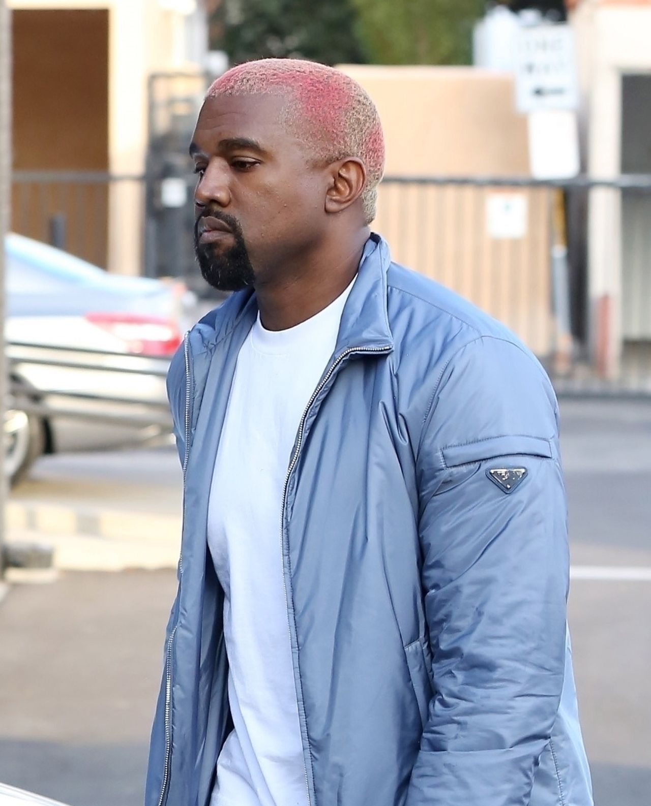 Kim Kardashian na imprezie i zakupach z Kanye (ZDJĘCIA) Kim Kardashian na imprezie i zakupach z Kanye (ZDJĘCIA)