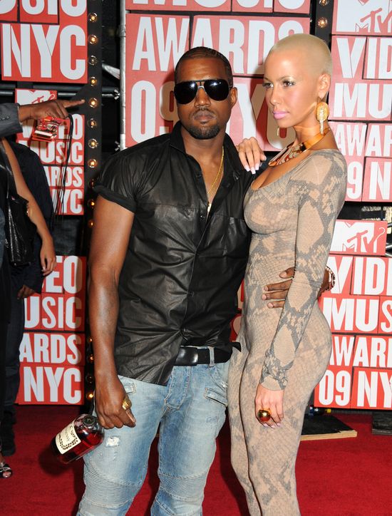 OMG! Kanye West wyzywa Taylor Swift od DZ**EK!