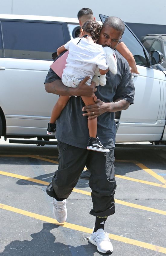 Kanye West walczy o tytuł najseksowniejszego tatusia w Hollywood? Kanye West walczy o tytuł najseksowniejszego tatusia w Hollywood?