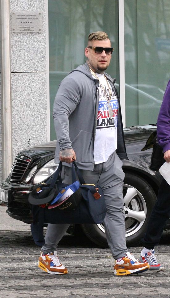 Nastoletni fani Popka grożą Mariuszowi Pudzianowskiemu!