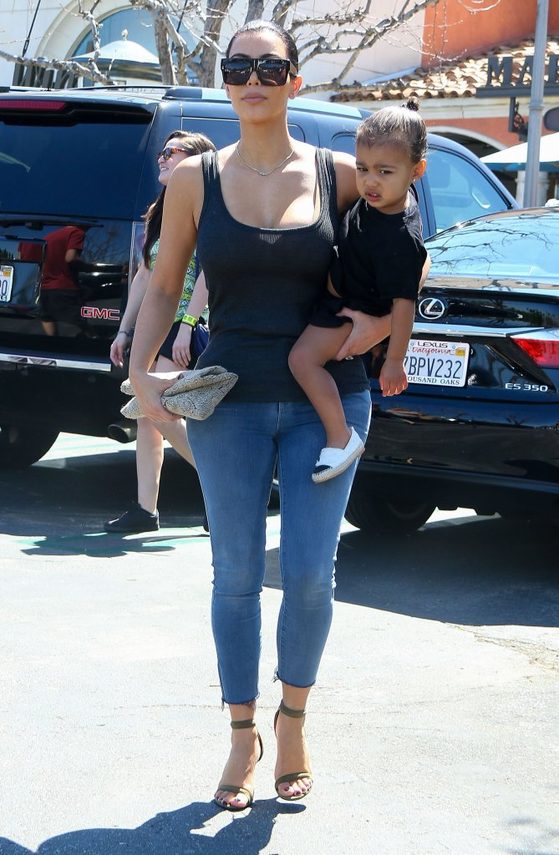 Kourtney nie poleciała do Armenii przez Kim?