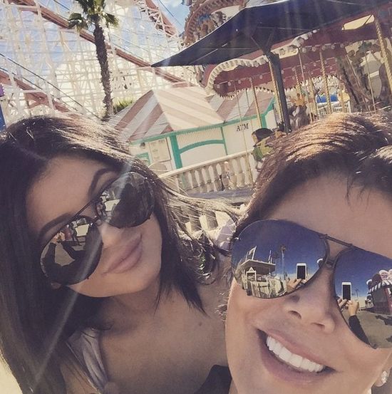 Wizażyści Kardashianek zdradzają sekrety celebrytek!