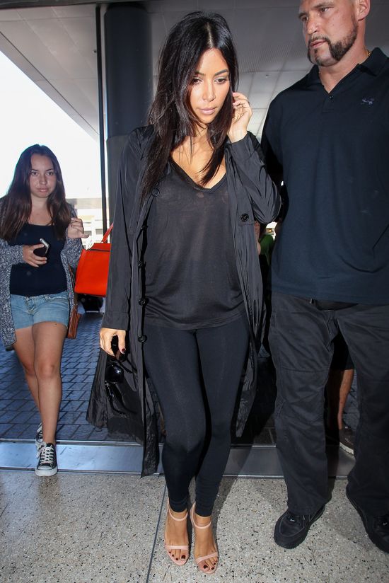 Kardashianki pracowite jak pszczółki (FOTO) Kardashianki pracowite jak pszczółki (FOTO)