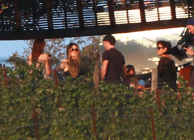 Klan Kardashianów wraca do pracy (FOTO) Klan Kardashianów wraca do pracy (FOTO)